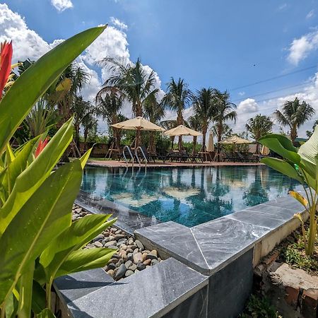 Minh Hai Resort Phu My ภายนอก รูปภาพ
